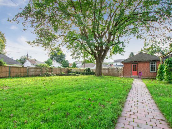 1112 E Lincoln Hwy, Coatesville, PA 19320 | Zillow