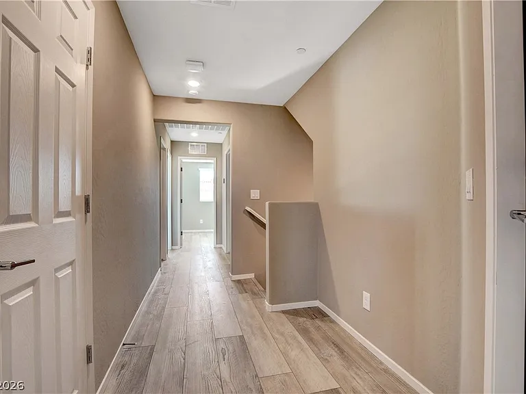 28 Lomita Heights Dr — Photo 25