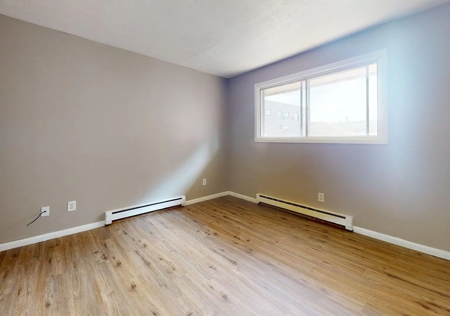 1238 Logan Ave NW — Photo 1