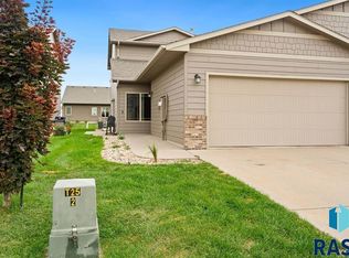 7110 S Bridger Pl, Sioux Falls, SD 57108
