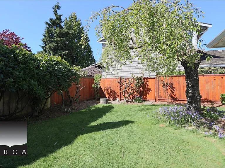 6400 Dakota Dr — Photo 33