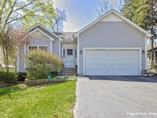 119 Eagle Point Rd, Fox Lake, IL 60020