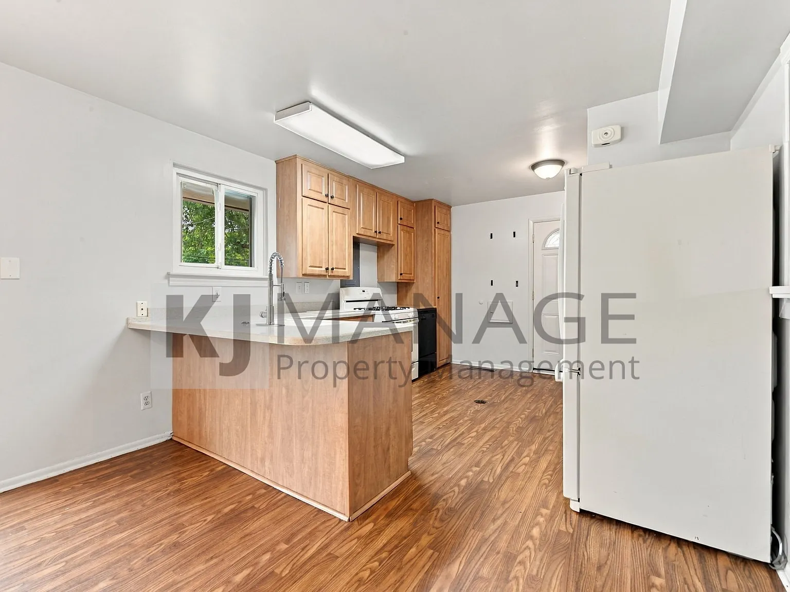 3 bed, 1088 sqft, $1,550 — Photo 3