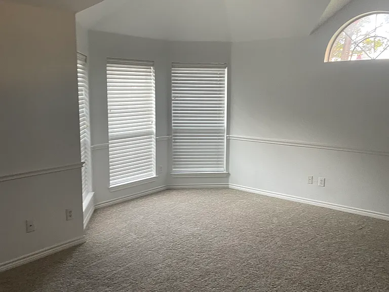 5304 Kathryn Dr — Photo 29