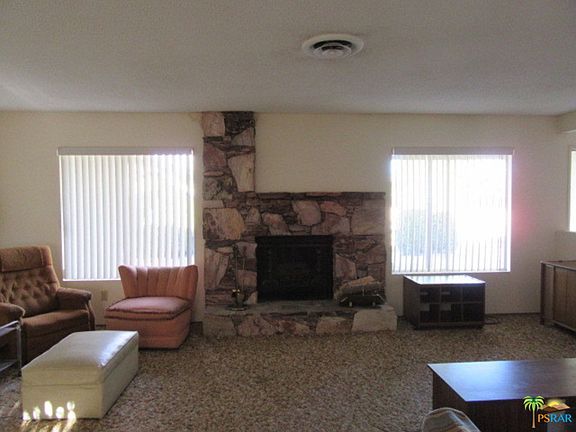 4th image of 7747 Amador Ave