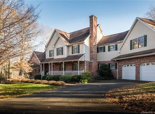 153 Lake Ridge Rd, Southbury, CT 06488