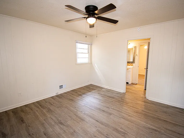 185 Westwood Dr #A — Photo 16