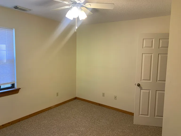 124 Winding Way — Photo 31