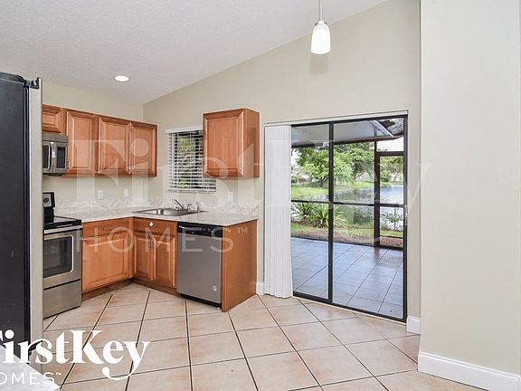 5th image of 5315 NW 93rd Ave