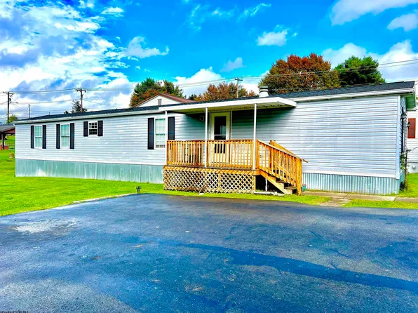 8028 Judith St, Stonewood, WV 26301