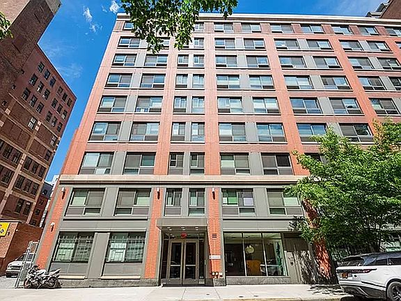3rd image of 535 W 52nd St APT 8B
