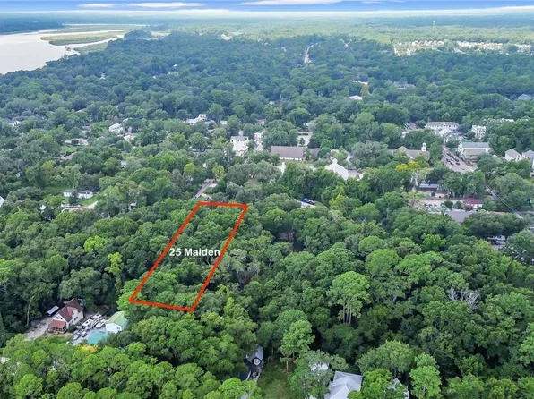 25 Maiden Ln, Bluffton, SC 29910