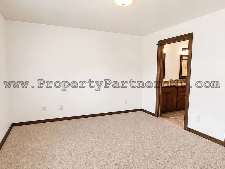 107 Tail Feather Ln — Photo 4