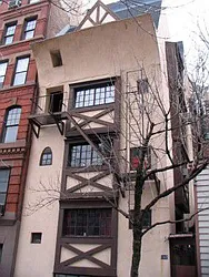 Rented by We Are Real Estate of America Corp