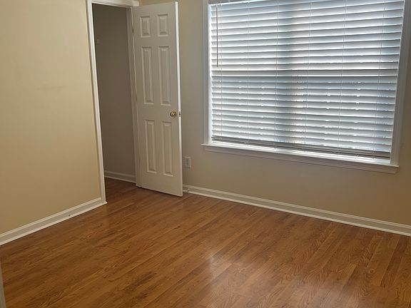 4th image of 1611 Heyford Cir NW #1611