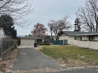 208 S 47th Ave, Yakima, WA
