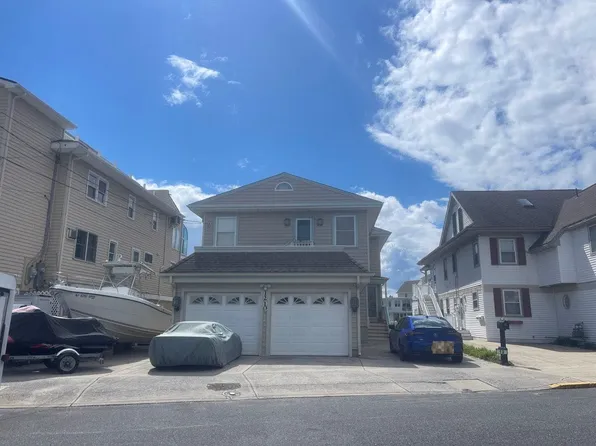 10-12 W 8th St, Ocean City, NJ 08226