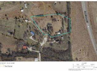 866 N 1710th Rd, Lawrence, KS 66049