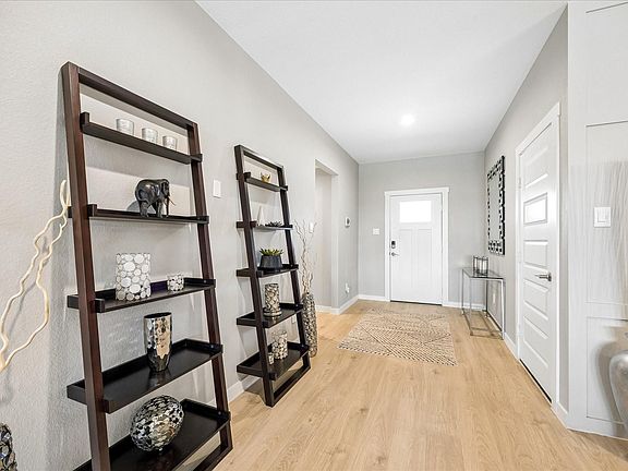 5th image of 3335 Kendleshire Ln