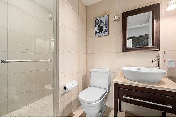 Rented by Douglas Elliman | media 4