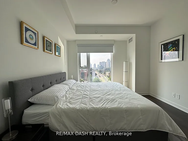 223 Saint Clair Ave W #1002 — Photo 18