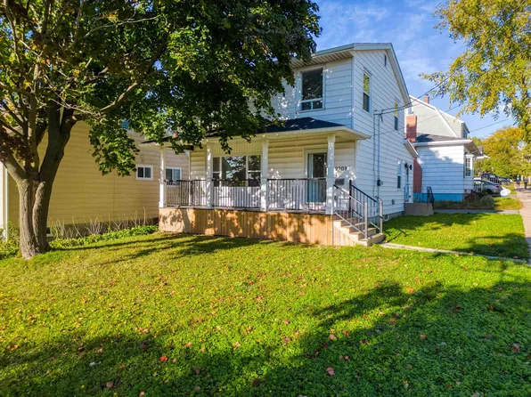 6581 London St, Halifax, NS B3L 1X7
