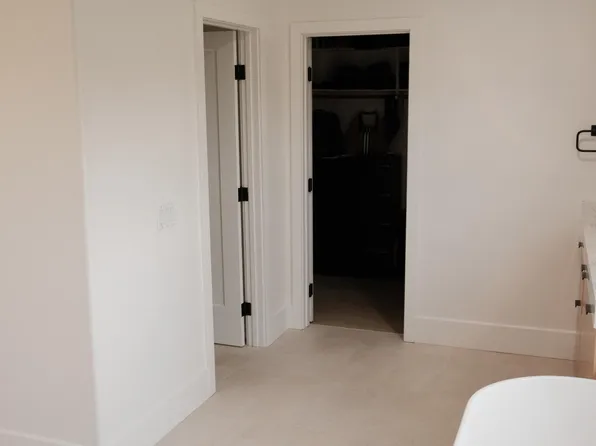 7573 Via Vivaldi, San Diego, CA 92127