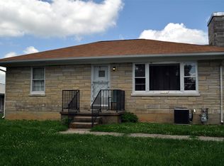 208 Woodland Dr, Vine Grove, KY 40175