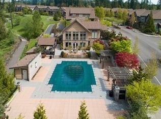 654 SW Trillium Creek Ter, Portland, OR 97225