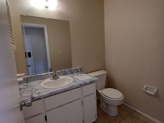 4th image of 1215 SE 46th Ln APT H