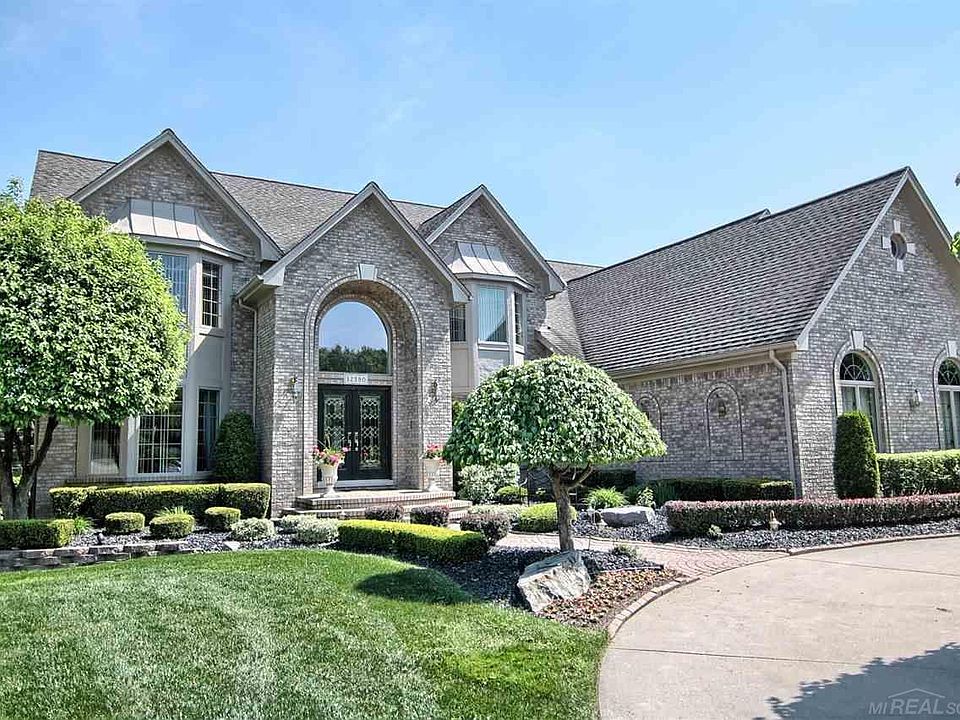 1st image of 52590 Royal Forest Dr