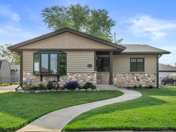 8513 20th AVENUE, Kenosha, WI 53143