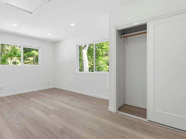 2836 Kilkare Rd — Photo 18