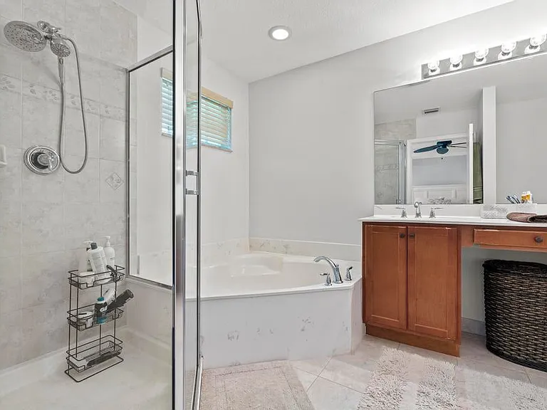 7221 Briella Dr — Photo 3