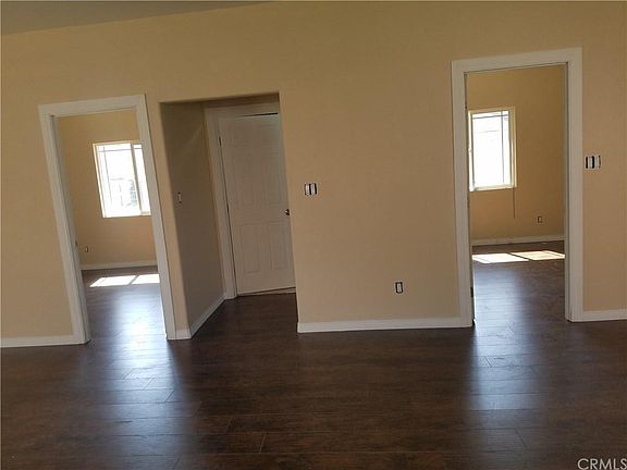 5th image of 10351 Juniper St