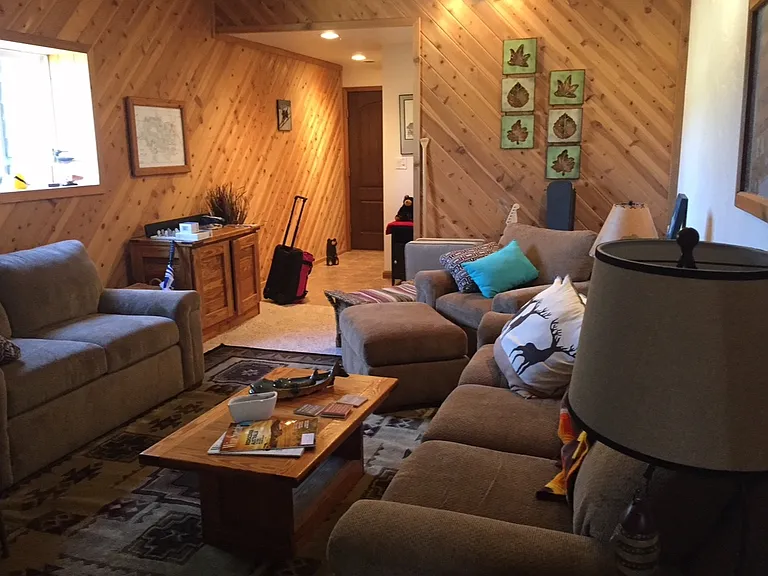 115 Saint Clair Ct #2E — Photo 5
