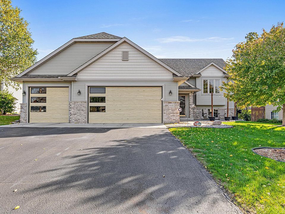 1st image of 940 Firethorne Trl