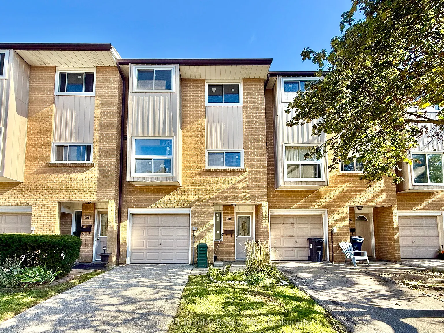 3 bed, $2,800 — Photo 2