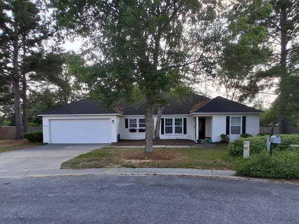 209 Robin Pl, Hahira, GA 31632