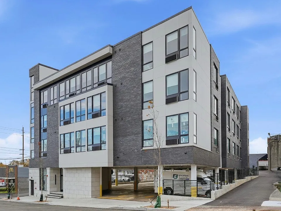 9-11 E Passaic St #203