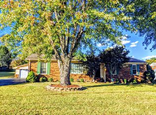 130 Hillvale Dr, McMinnville, TN 37110