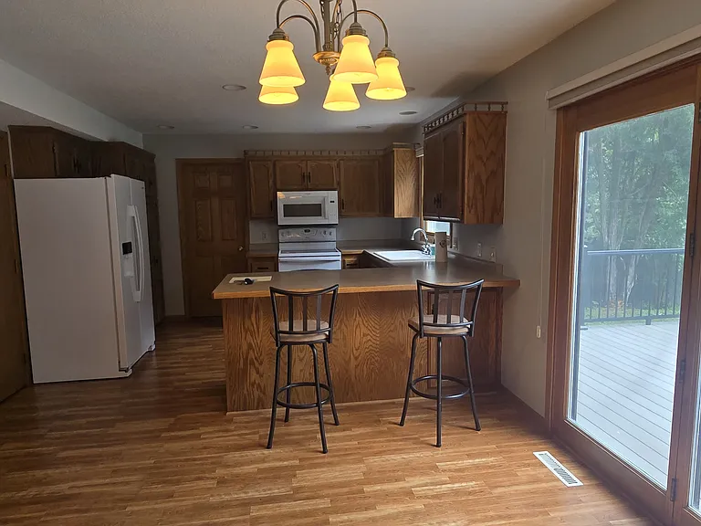 700 20th Ave SW — Photo 23