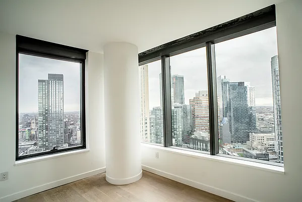 Rented by Modern Spaces | media 12