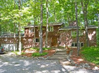 30 Coach Ln, Hampton Falls, NH 03844