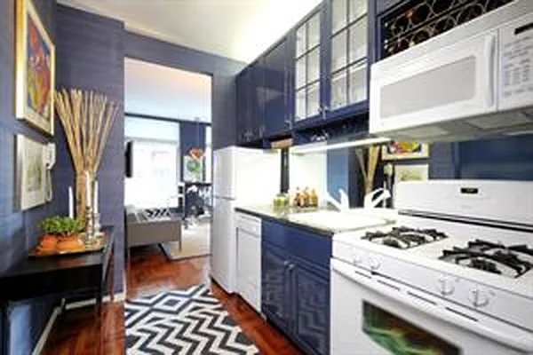 Sold by Douglas Elliman | media 2