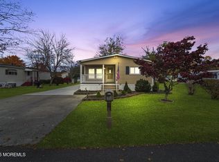 7 Longview Trail, Cream Ridge, NJ 08514