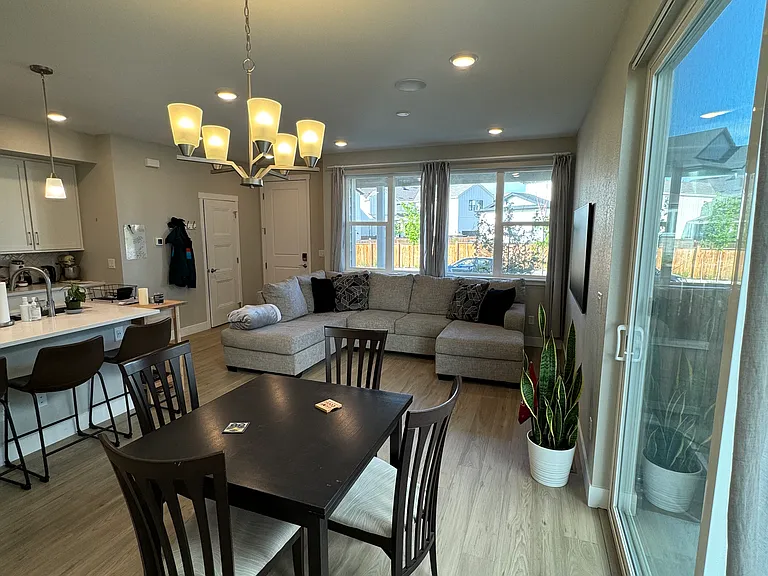 6363 N Emporia Ct — Photo 3