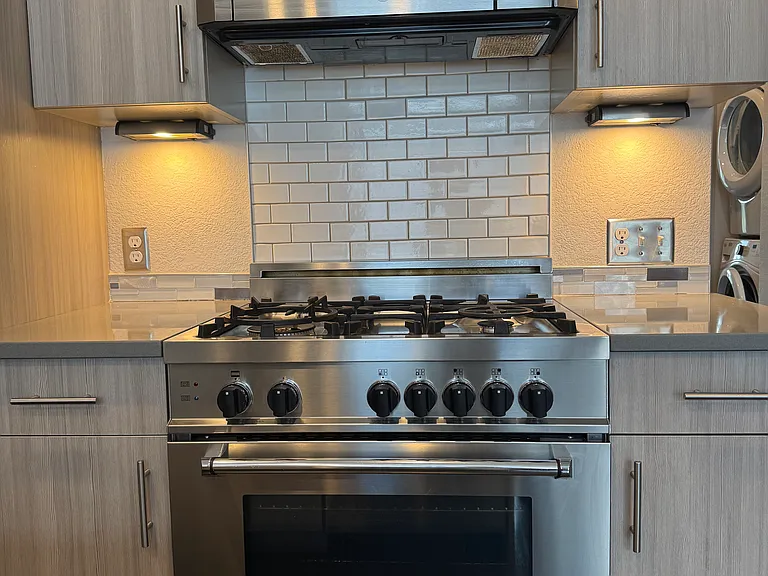Bertazzoni Dual Fuel Range