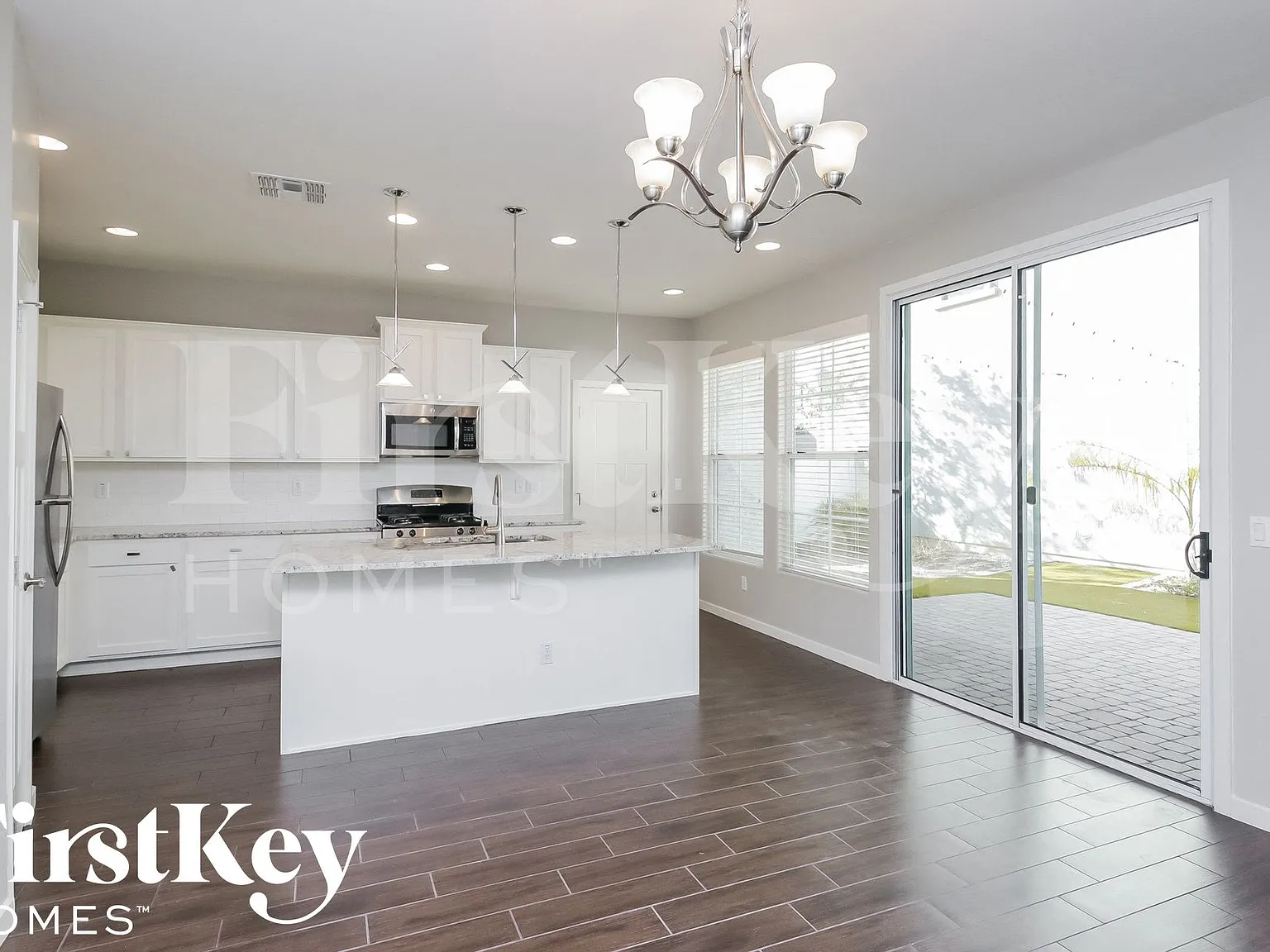 4 bed, 2.5 bath, 2148 sqft, $2,980 — Photo 4