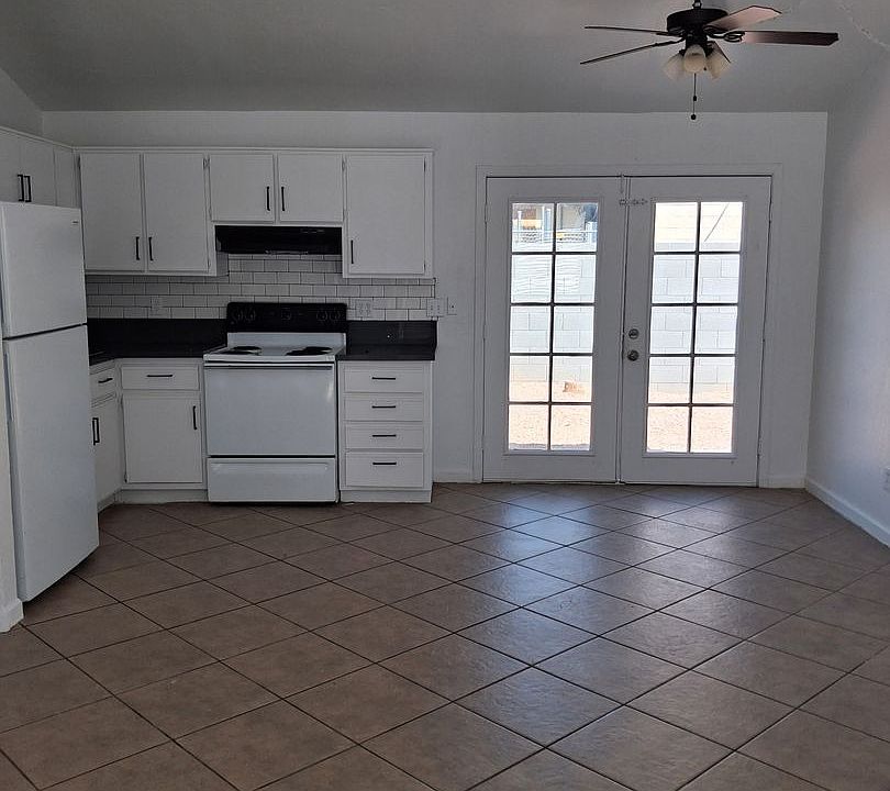 1st image of 13221 N 21st Pl APT 4